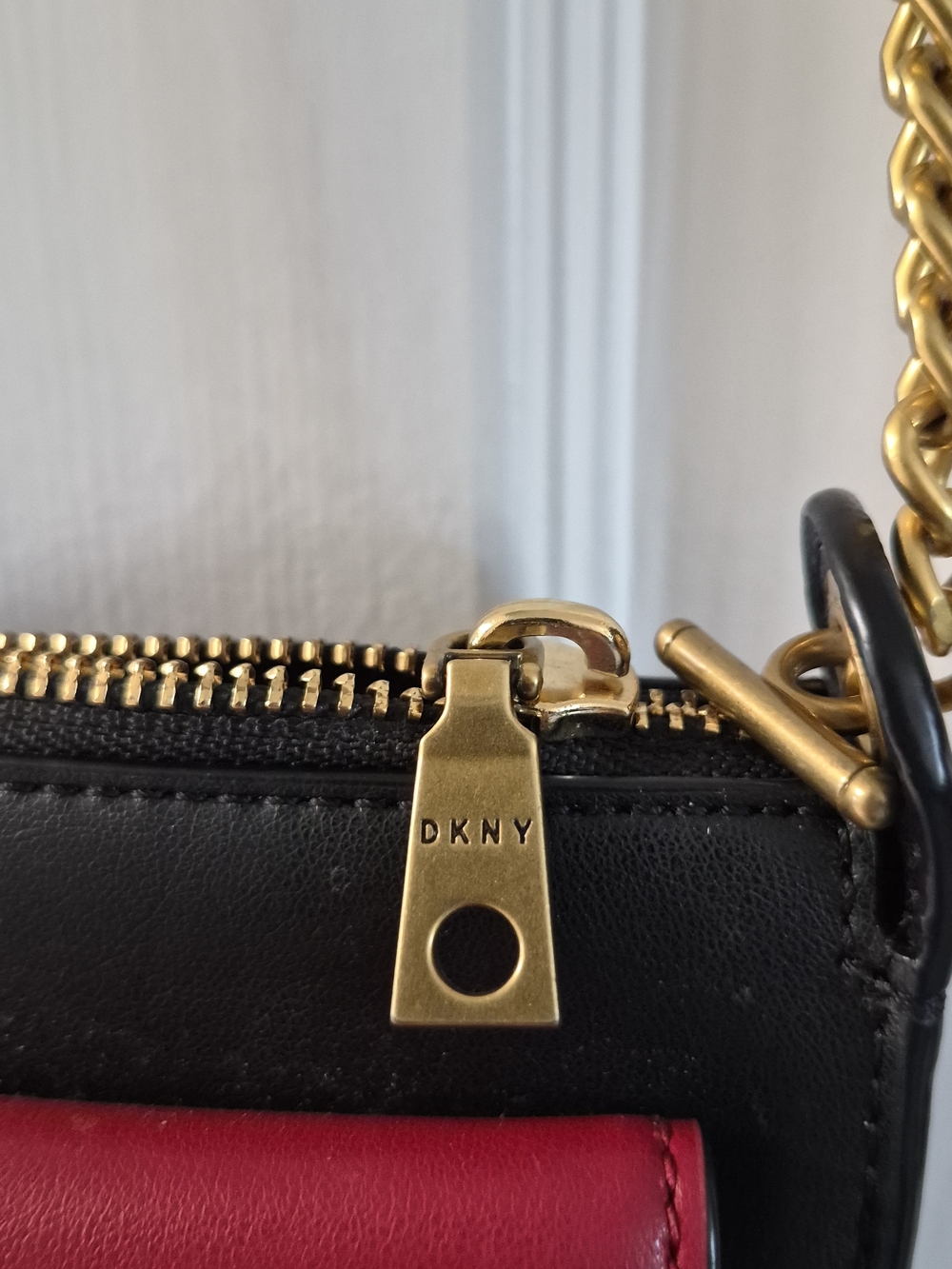 DKNY Black Leather Crossbody Bag Phone Holder Wallet - Picture 2 of 7